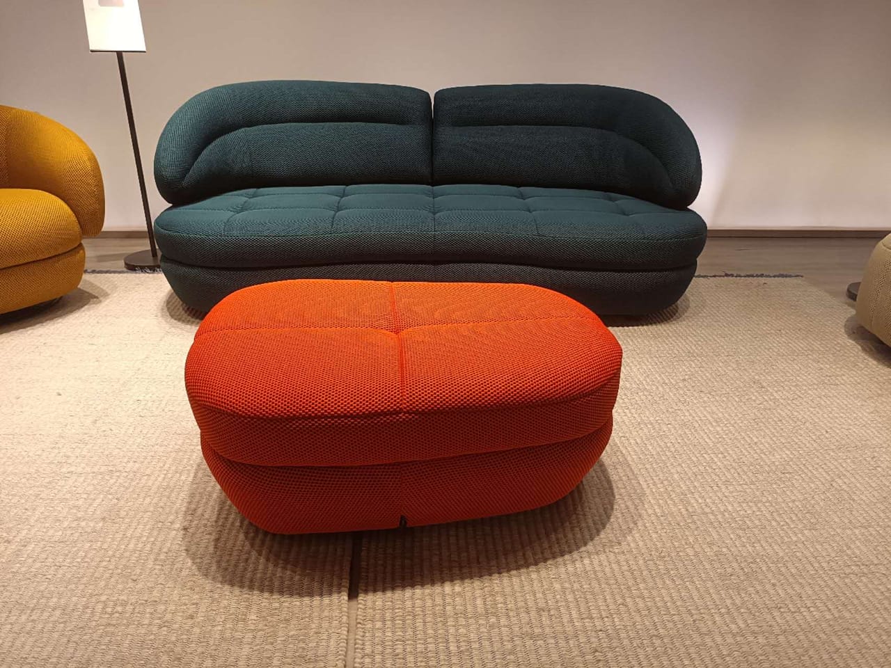Corium COR-2570-MB furniture view 1